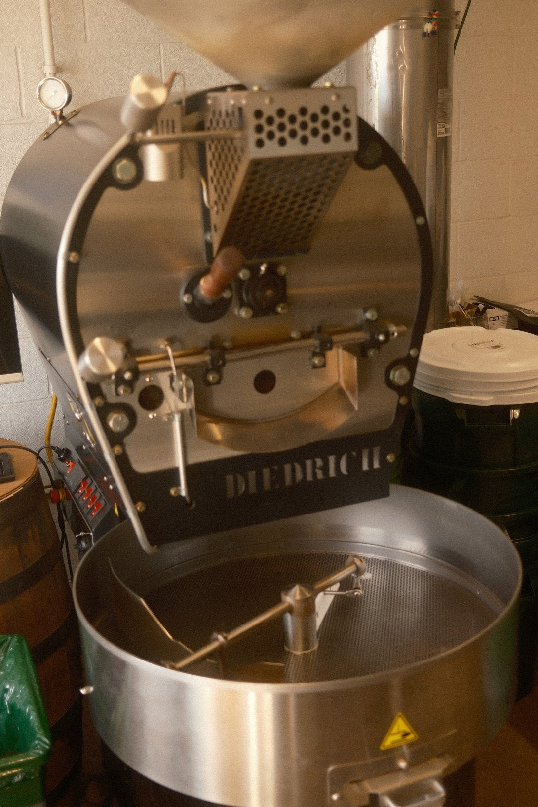 Diedrich coffee roaster and cooling tray at Viewfinder Coffee.